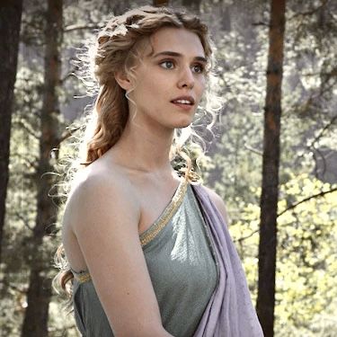 The Legend Of Hercules, Gaia Weiss, Egyptian Clothing, Medieval Woman, Horse Costumes, Female Character Inspiration, Greek Goddess, Odessa, Character Portraits