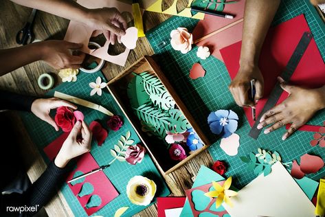 People doing paper craft | Get this free image at www.rawpixel.com Post Crafts, Simple Diy Crafts, Summer Diy Projects, Box Creative, Art And Craft Ideas, Crafts To Make And Sell, Making Paper, Summer Diy, Craft Business