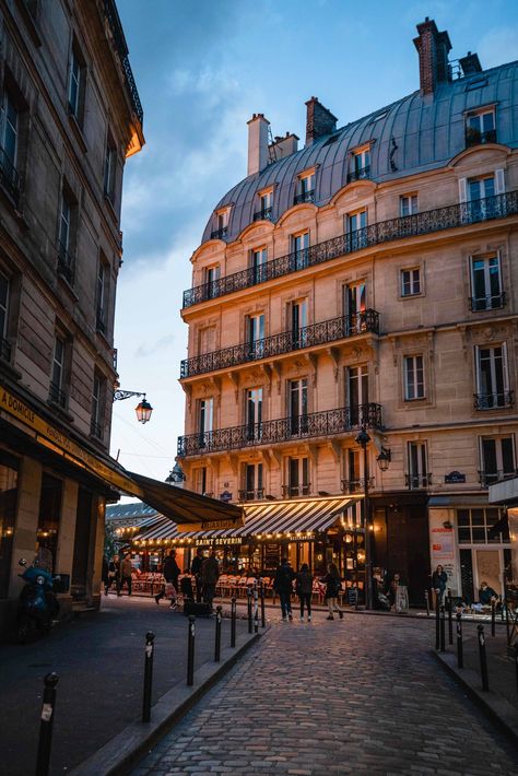 Aesthetic Playlist Cover, Paris Evening, Romantic View, Arte Wallpaper, Joe Thomas, Wallpaper City, Building Aesthetic, Paris Dream, Paris Architecture