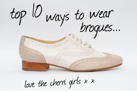 how to wear brogues How To Style Women’s Oxfords, What To Wear With Oxfords Women, Female Oxford Shoes Outfit, Women's Oxford Shoes Outfit, How To Style Brogues Women, Styling Brogues Women, What To Wear With Oxford Shoes Women, Wing Tip Shoes Womens Outfit, Plus Size Oxford Shoes Outfit