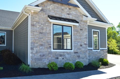 Stone Bump Out Exterior, Stone Cottage Homes, Stone Exterior Houses, Stone Exterior, Interior Design Color, Exterior Paint Colors For House, Exterior Makeover, House Siding, Exterior Stone