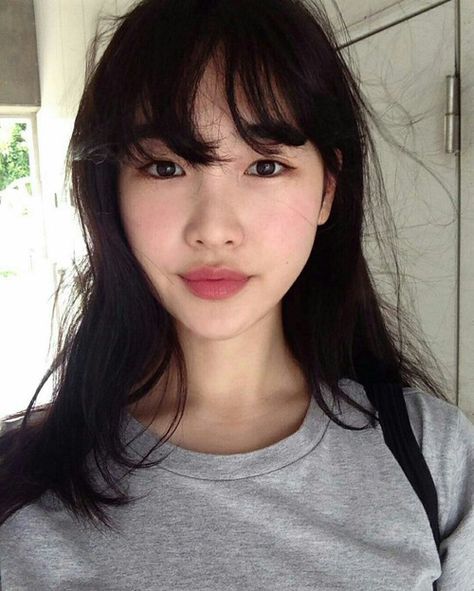 Ulzzang Makeup, Instagram Baddie, Japanese Makeup, School Looks, Long Black Hair, Short Hairstyle, Asian Hair, Asian Makeup, Grunge Hair