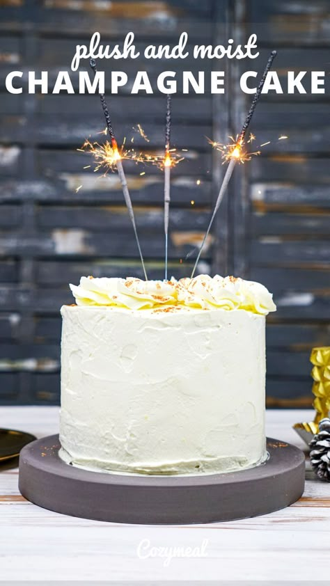 Have a festive gathering with this light and fluffy champagne cake. Plush and velvety champagne cake is paired with a silky smooth Swiss meringue champagne frosting for a delicious bite. Cale Recipe, Champagne Frosting, Champagne Cake Recipe, Champagne Cake, Best Champagne, Swiss Meringue, Ice Cream Desserts, Find Recipes, Christmas Baking