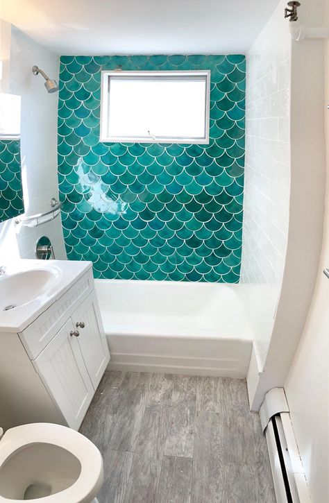 Small Turquoise Bathroom, Bathroom Ideas Mermaid Tiles, Sea Bathroom Ideas, Under The Sea Bathroom Ideas, Aqua Blue Tile Bathroom, Bathroom Aqua, Blue Bathroom Ideas Ocean, Aquamarine Bathroom Tiles, Bathroom Appliances