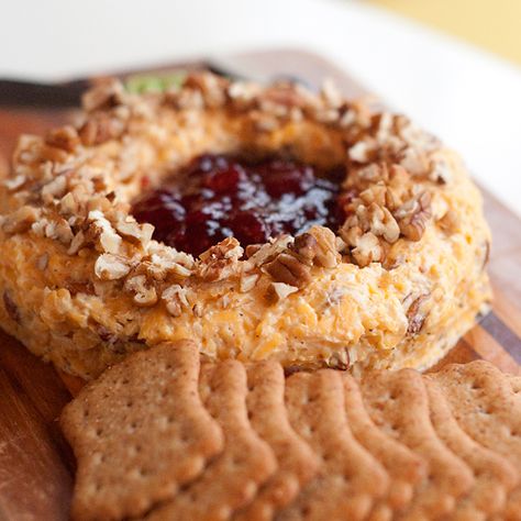 Cheddar-Pecan Cheese Ring with Strawberry Preserves Cheese Ring With Strawberry Preserves, Cheese Ring, Strawberry Preserves, Cheese Ball Recipes, Party Appetizers, Cheese Appetizers, Finger Food Appetizers, Thanksgiving Ideas, Party Rings