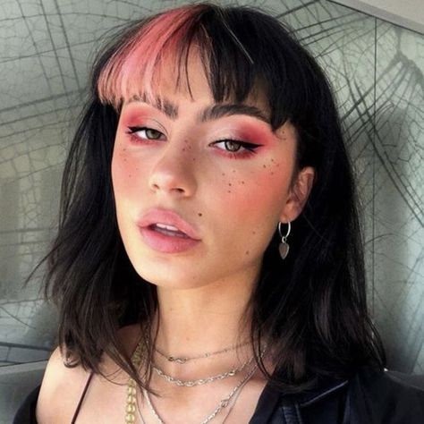 E Girl Hair With Bangs Pink Hair Dyed, E Girl Hairstyles, Egirl Hair, Dyed Bangs, E Girl Hair, Color Block Hair, The Trend Spotter, Pink Hair Dye, Hair Dyed