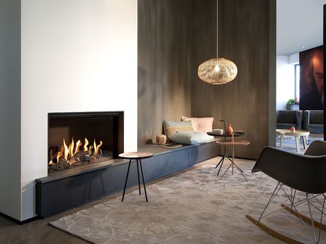 Living Room Decor Fireplace, Home Fireplace, Modern Fireplace, Fireplace Wall, Living Room With Fireplace, Fireplace Design, Living Room Carpet, 인테리어 디자인, Marrakech