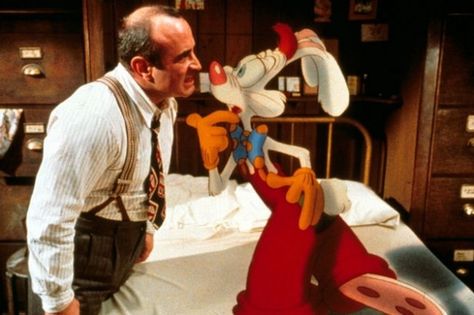 "Who Framed Roger Rabbit?" 1988.     Bob Hoskins plays a detective in this wacky mystery/comedy fillm that features cartoon characters getting in fights with actual people. Charles Fleischer, Tapsi Hapsi, The Long Good Friday, Bob Hoskins, Jessica And Roger Rabbit, Bobbi Kristina Brown, Who Framed Roger Rabbit, Top Film, Roger Rabbit