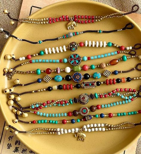 Fashion Element: Bell Style: Ethnic Style Tibetan Bracelet Tutorial, Dzi Bracelet, Jewelry With Beads, Clay Beaded Bracelets, Etnic Style, Caribbean Jewelry, Boho Jewelry Bracelet, Tibetan Jewelry Boho, Nepal Bracelets