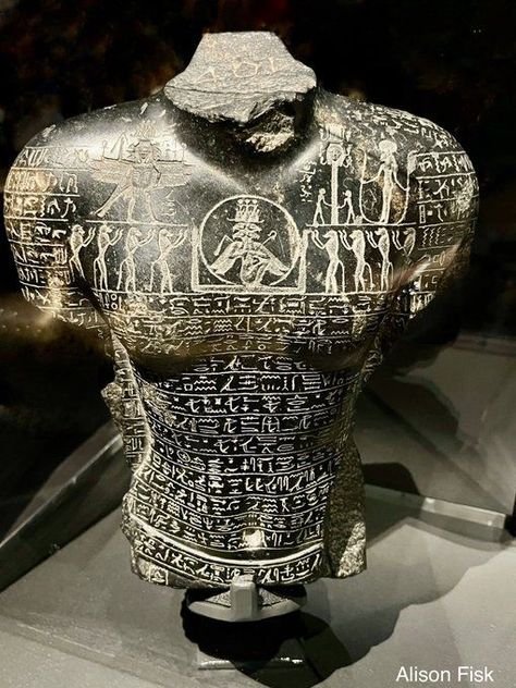 Ancient Egypt Hieroglyphics, Ancient Egyptian Statues, Ancient Egyptian Deities, Ceramics Jewelry, Egypt Jewelry, Ancient Sumerian, Egyptian Fashion, Egyptian Deity, Ancient Egypt History