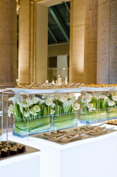 Breakfast Buffet Table, Wedding Food Stations, Decoration Buffet, Elegant Food, Buffet Decor, Catering Display, Buffet Set, Asian Art Museum, Hotel Food