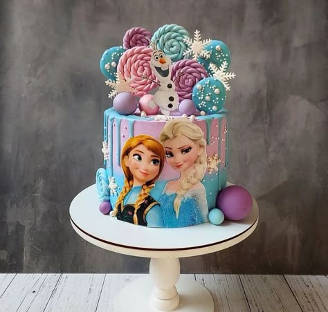 Elza Decorations Birthday, Elsa Themed Birthday Cake, Elsa Frozen Cake Birthdays, Elsa Frozen Birthday Cake, Birthday Cake Elsa Frozen, Frozen 4th Birthday Cake, Elsa Birthday Cake Frozen, Elsa Birthday Cakes, Frozen 2 Cake Ideas