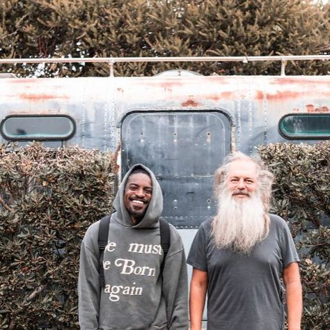 Rick Rubin, Iconic Artists, Sacred Masculine, Andre 3000, Yeezy Outfit, Crust Punk, Concept Album, Tour Bus, Men Photoshoot