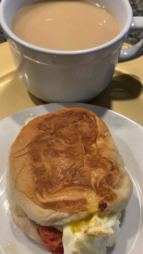 Tea Time Food, Good Morning Breakfast, Breakfast Photo, Design Fails, Food Vids, Good Morning Coffee, Morning Breakfast, Snap Food, Food Snapchat