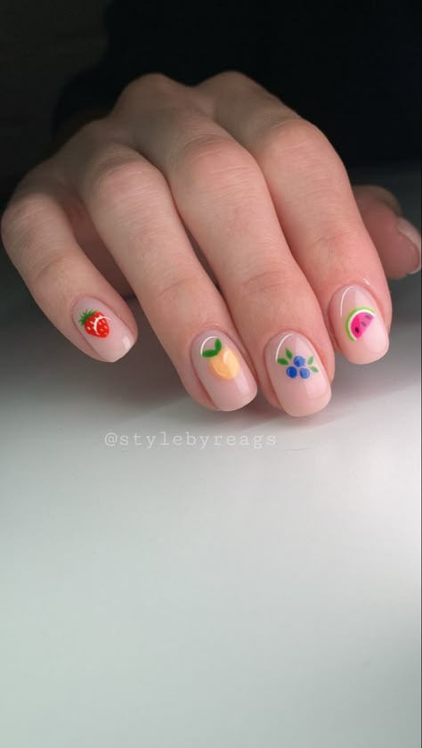 Simple Fruit Nails Short Nails Colorful Nails Fruity Nails Colourful Nail Art Short Nails, Food Nails Art, Little Fruit Nails, Fruit Nails Simple, Fruit Short Nails, Cute Gel Nails Short Simple, Fruit Salad Nails, Fruit Inspired Nails, Veggie Nails