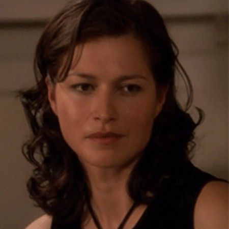 icon marina. #tlw #karinalombard Karina Lombard, L Word, The L Word, Hand Knit Scarf, Messy Hairstyles, Funnel Neck, Hair