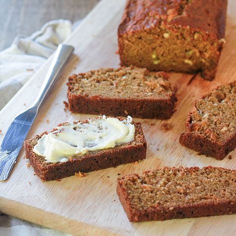 Yellow Squash Bread, Squash Bread Recipe, Olive Oil Zucchini Bread, Summer Squash Bread, Squash Bread, Strawberry Rhubarb Pie, Yellow Summer Squash, Delicata Squash, Zucchini Bread Recipes