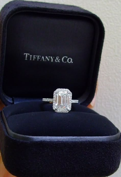 Tiffany Engagement Rings, Tiffany Soleste, خواتم خطوبة, Tiffany Engagement, قلادات متدلية, Tiffany Engagement Ring, Platinum Diamond Engagement Rings, Dream Engagement, Dream Engagement Rings