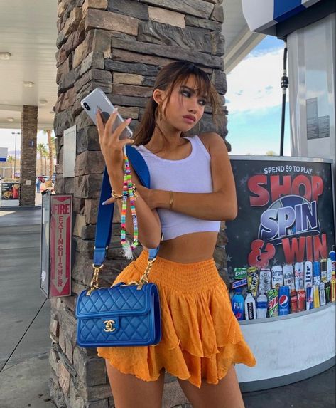 Colorful Bag Outfit, Colorful Outfits Summer, Summer Outfits Skirt, Fire Fits, Summer Fashion Trends, Looks Vintage, Dream Clothes, Spring Summer Outfits, Fashion Killa