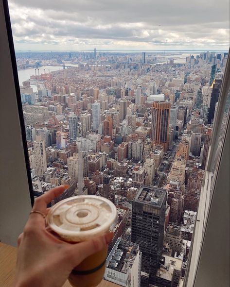 New York Coffee Aesthetic, Working In New York City Aesthetic, Nyc Coffee Aesthetic, New York Cafe Aesthetic, New York Coffee Shop, Sydney Aesthetic, Nyc Study, Coffee In New York, Iced Coffee Aesthetic