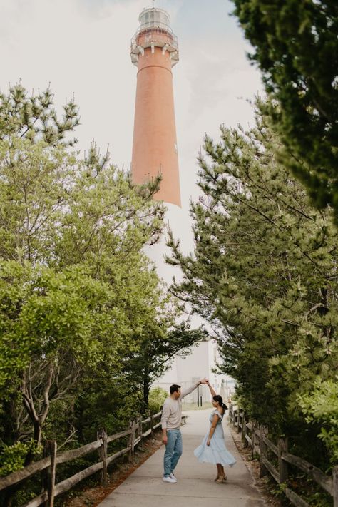 Lighthouse Engagement Photos, Island Engagement Photos, Nj Engagement Photos, Engagement Photo Shoot Beach, Boat Engagement, Hoco Pictures, Sunrise Engagement Photos, Prenup Ideas, Nj Beaches