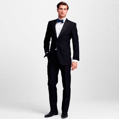 Tom Warren Models Thomas Pink's Jaro/Léto 2013 Styly Dickens Dress, Mens Tailored Suits, Groom Suit Grey, Holiday Suits, Thomas Pink, Wedding Suits Groom, Mens Formal Wear, Suit Black, Pink Spring