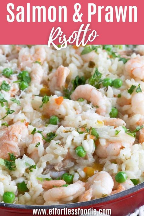 An easy hot smoked salmon and prawn risotto flavoured with lemon and parsley! A delicious weeknight dinner that the whole family will love! Salmon Risotto Recipes, Risotto And Salmon, Risotto For Salmon, Smoked Haddock Risotto, Smoked Salmon Risotto, Salmon Risotto, Smoked Mackerel, Risotto Dishes, Easy Salmon