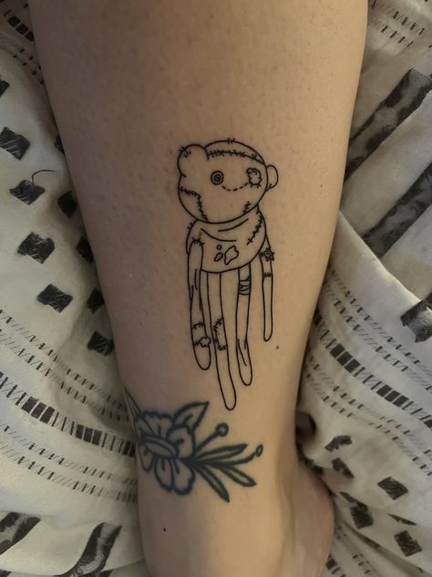 Yesterday, I got matching hambo tattoos with two of my best homies. 10/10 recommend! : r/adventuretime Adventure Time Tattoo Matching, Hambo Tattoo, Cute Adventure Time Tattoos, Bemo Adventure Time Tattoo, Hambo Adventure Time Tattoo, Cartoon Network Tattoo, Adventure Time Patchwork Tattoo, Adventure Time Tattoo, Makeup Tattoos