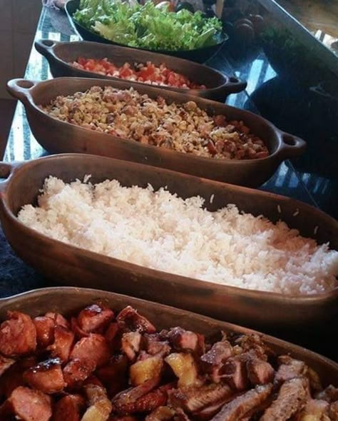 Filipino Food Party, Food Display Table, Catering Food Displays, Party Food Buffet, Catering Ideas Food, Wedding Buffet, Party Food Platters, Catering Food, Food Displays