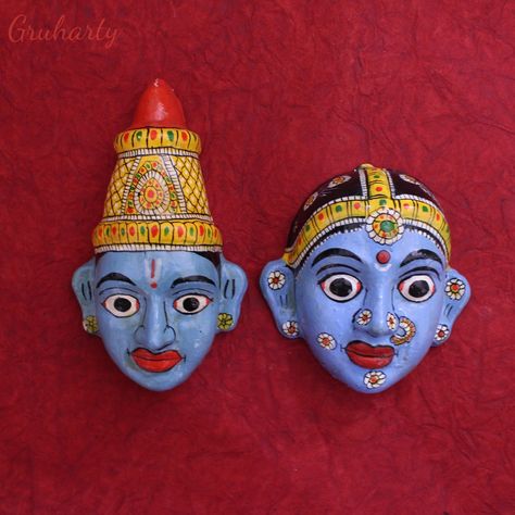 Beautify your walls with awesome colour combination of Cheriyal masks. Cheriyal way of making art is one of the oldest heritage arts in India dates back to 16th century. To place your order DM or WhatsApp @ 8247511485 International Shipping Available #gruharty #heritage #art #hyderabad #mumbai #Delhi #tamil #tamilnadu #homedecor #decor #handmade #rich #jublieehills #banjarahills #walldecor #indianart #plants #goodvibes #culture #trending #intresting #artlovers #artgallery #compliments #onlin Indian Room Decor Bedroom Designs, Cheriyal Mask, Indian Mask, Phad Painting, Indian Wall Decor, Heritage Art, Paper Mache Mask, Indian Room Decor, Clay Crafts For Kids