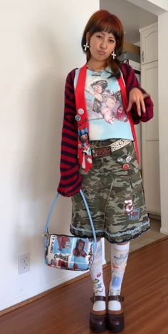 Quirky Layered Outfits, Tie Dye Outfit Ideas, Weird Cute Outfits, Surrealism Outfit Style, Maximalist Y2k Outfits, Maximalistic Outfit, 80s Maximalism Fashion, Kamping Kitsch Outfit, Colorful Alternative Outfits