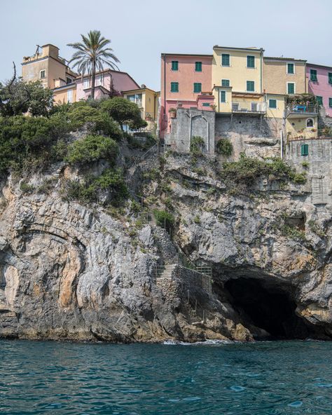 Discover the beauty where nature meets tradition! As you sail along the Gulf of Poets, the colorful cliffside houses offer a stunning contrast to the rugged coastline. Explore hidden gems from the sea with our boat tours, and experience the magic of the Ligurian coast from a whole new perspective. 🚤 #DiscoverPortovenere #GrandHotelPortovenere #ItalianRiviera #GolfoDeiPoeti #GulfofPoets Cliffside House, Ligurian Coast, Boat Tours, Grand Hotel, New Perspective, Hidden Gems, Poets, The Sea, The Magic