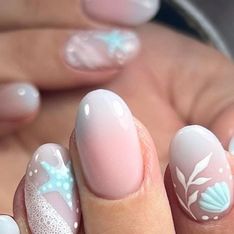 Simple Cute Beach Nails, Nail Ideas Beach Theme, California Inspired Nails, Beachy Wedding Nails, Seashell Nail Design, Wedding Beach Nails, Florida Nails Designs Beach Summer, Beach Art Nails, Florida Inspired Nails