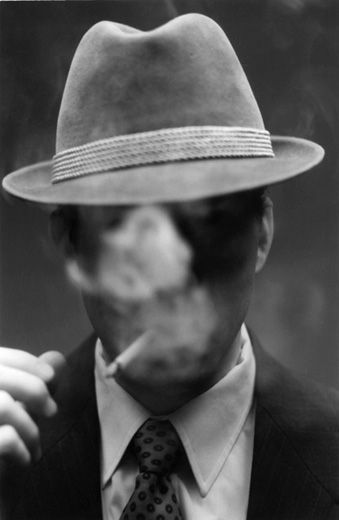 I know smoking is bad, but this is pretty intriguing. Mode Editorials, Foto Art, Black And White Portraits, Black N White, Gentleman Style, Suit And Tie, Sheffield, White Photography, Black And White Photography