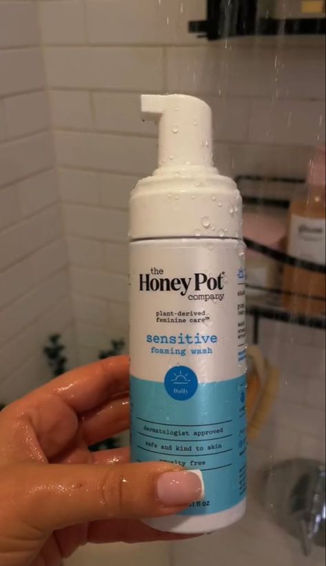 Honey Pot Feminine Products, Honey Pot Sensitive, Feminine Products, Hygiene Care, Simple Skincare Routine, All Natural Skin Care, Vogue Beauty, Pretty Skin Care, Perfume Scents