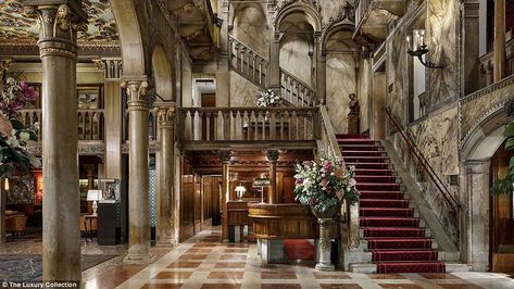 Hotel Danieli in Venice was built at the end of the 14th century by one of the city's nobl... Venice Italy Hotels, Chiang Mai Hotel, Venice Hotels, Luxury Collection Hotels, Hotel Entrance, Elegant Hotel, Tokyo Hotels, Romantic Destinations, Luxury Accommodation