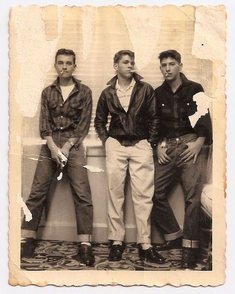 Greaser Style, Vintage Guys, Teddy Boy, Young Mens Fashion, American Teen, Teddy Boys, Hipster Mens Fashion, West Side Story, West Side