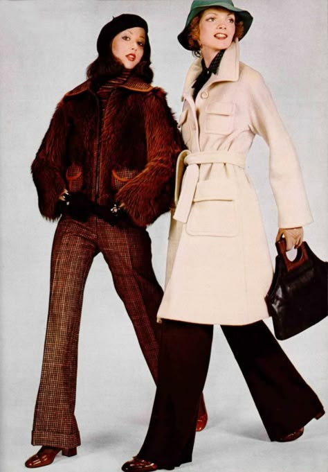 Erik Ardel & Tricosa L'officiel magazine 1973 70s Trench Coat Outfit, 1970s Winter Fashion, 70s Winter, 1970's Fashion, 1970s Style, 60s And 70s Fashion, Haircut Men, 70s Outfits, Seventies Fashion