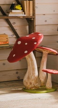 Mushroom Out Of Clay, Clay Mushrooms Diy, Mushroom Crafts, Fairy Birthday Party, Mushroom Decor, Fairy Parties, Fairy Garden Diy, Clay Ornaments, Clay Art Projects