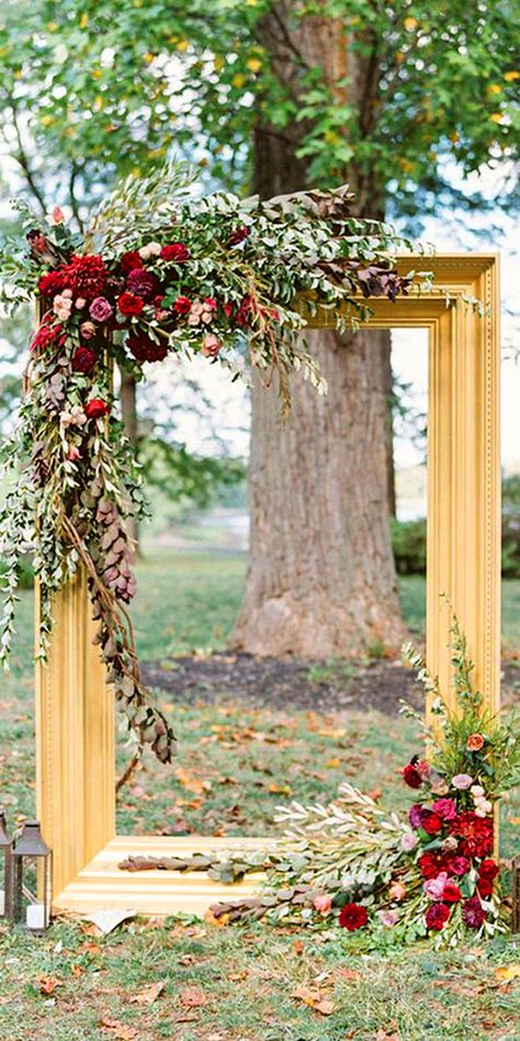 This old frame makes such a gorgeous backdrop for a wedding altar. 🌺 --------------- #repurposed #frames #diy #tips #recycle #picture #recycling #recycled #reuse #marriage Picture Frame Arch Wedding, Outdoor Photo Backdrop Diy, Wedding Frame Photo Booth, A Frame Backdrop, Picture Frame Wedding Arch, Diy Wedding Picture Backdrop, Wedding Picture Frame Ideas, Wedding Picture Backdrop Ideas, Picture Frame Backdrop