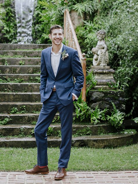 Summer Wedding Outfits Men, Groom No Tie, Wedding Outfits Men, Mens Summer Wedding Outfits, Groom Navy Suit, Groom Suit Navy, Navy Blue Groom, Groom Blue Suit, Casual Groom Attire