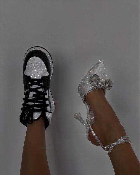 Quinceanera Shoes, Pretty Heels, Fashion Shoes Heels, Cute Shoes Heels, Shoes Heels Classy, Heels Sneakers, Shoes Outfit Fashion, Sparkly Heels, Heels Classy