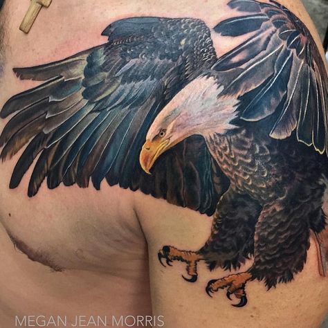 Nice work @meganjeanmorris #realism #eagle #flying #armtattoo #chesttattoo #cooltattoos #tattoos #picoftheday #tattooart #bodyart… Eagle Shoulder Tattoo, Eagle Tattoo Ideas, Eagle Wing Tattoos, American Flag Tattoos, Bald Eagle Tattoos, Tattoo Eagle, Wildlife Tattoo, Flag Tattoos, Aigle Royal