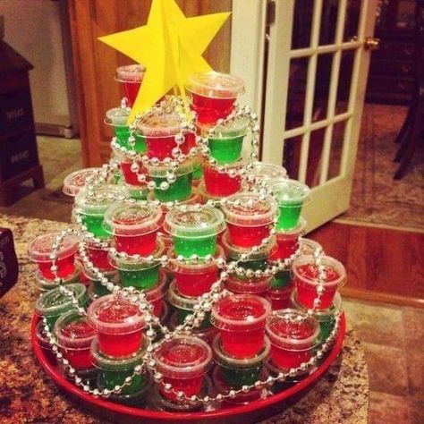 Christmas Party Friends, Christmas Jello Shots, Tacky Christmas Party, Christmas Pajama Party, Girls Christmas Party, Grinch Christmas Party, Adult Christmas Party, Fun Christmas Party Games, Tacky Christmas