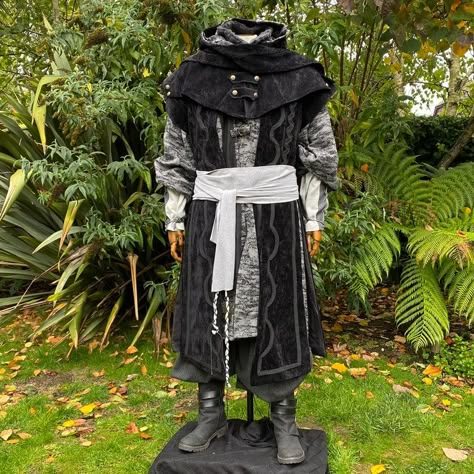 Warlock Costume, Larp Outfit, Larp Costume, Concept Clothing, Leather Armor, Grey Boots, Dark Lord, Grey Suede, Costume Outfits