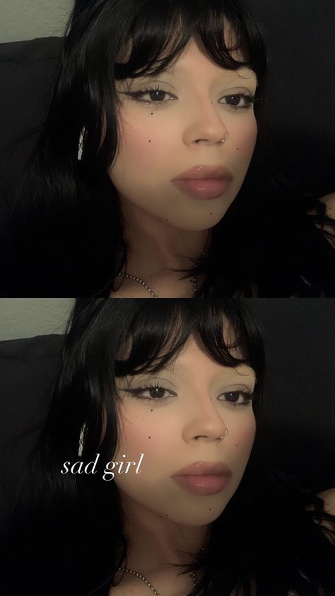 Latina Inspired Makeup, Darker Makeup Ideas, Narrow Eyes Makeup, Y2k Asian Makeup, Fake Moles Makeup, Downtown Makeup Looks, Natural Alt Makeup, Fall Makeup Aesthetic, Casual Makeup Looks