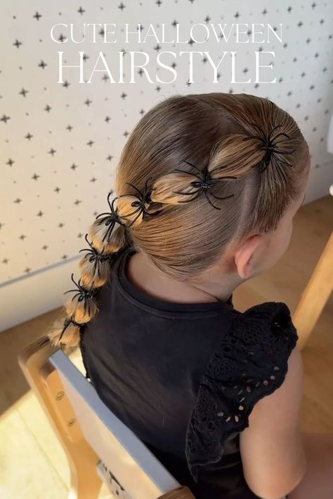 Halloween hair series have begun! And it really is such a fun way to have fun with your daughter’s hair. They will LOVE the spooky hair. This spider bubble braid hairstyle was so much fun and surprisingly stayed in ALL day! Tap to shop all the hair products and spiders we used! Spider Hairstyle, Cute Halloween Hairstyles, Halloween Hairstyles For Kids, Bubble Braid Hairstyle, Spooky Hair, Spider Hair, Halloween Hairstyles, Bubble Braid, Braid Hairstyle