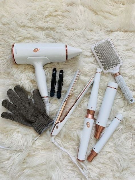 The must have tools in your kit for hair artists Cute Hair Supplies, Hair Tools Aesthetic, Best Hair Tools, Shampoo Commercial, Favorite Hair Products, Hair Dryer Set, Pantene Shampoo, Hair Tool Set, Hair Care Kit