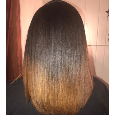 My hair !! Ombré ends Colored Ends Of Hair Black Women, Blonde Ends On Black Hair Black Women, Black Women Ombre Hair, Hair Dyed At The Ends, Dyed Ends Natural Hair, Brown Ends On Black Hair, Dyed Ends Of Hair Black Women, Ombre Natural Hair Black Women, Blonde Ends On Black Hair