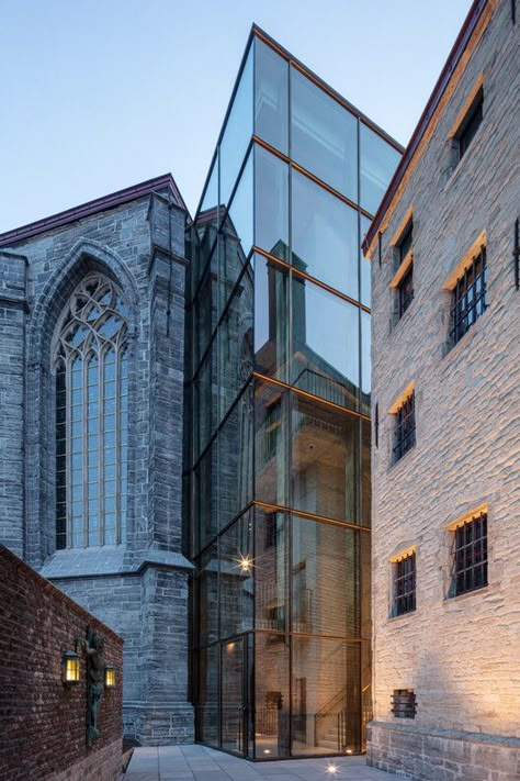 Van Eyck's Brothers Altarpiece Renovation / Bressers Architecten | ArchDaily Ghent Altarpiece, Renovation Architecture, Van Eyck, Glass Elevator, Glass Building, Amsterdam Canals, Building Renovation, Canal House, Adaptive Reuse